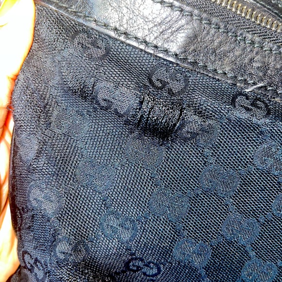 Gucci Black Pelham Handbag - AUTHENTIC!!! - Picture 5 of 10